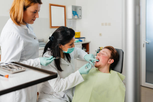 Best Emergency Wisdom Teeth Removal in Mill Plain, CT